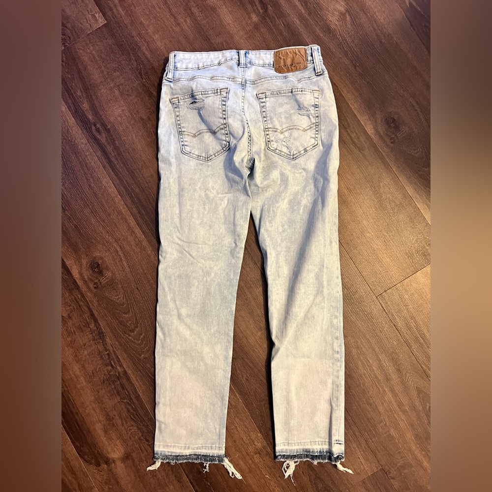 American Eagle stone washed NEVER worn jeans. 28x28